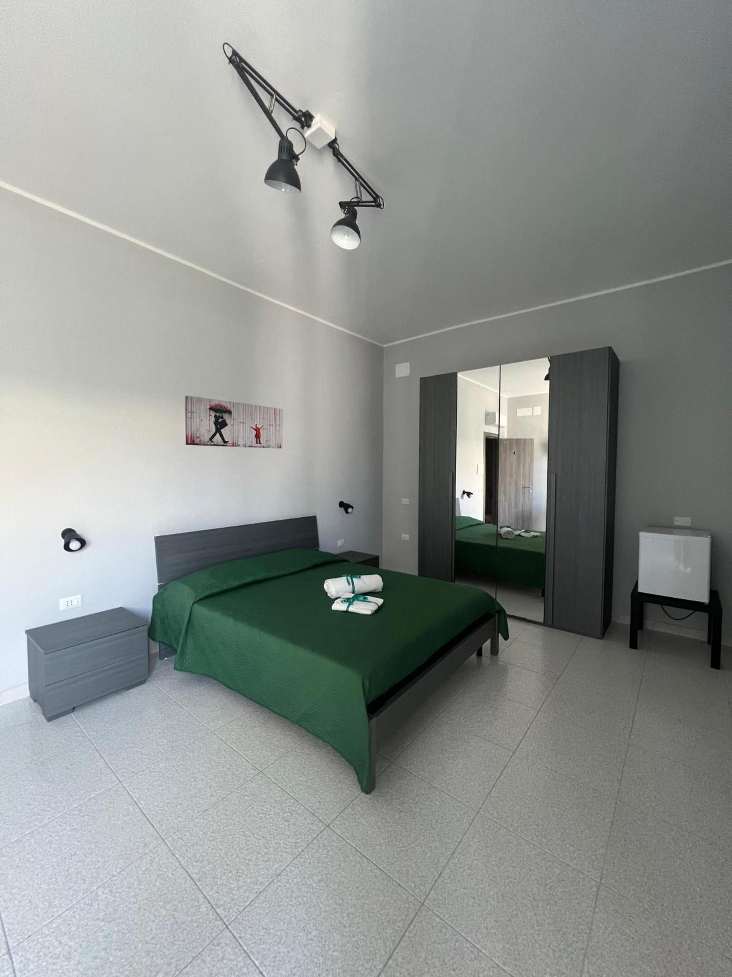 Settetrequattro Rooms Syracuse Екстер'єр фото