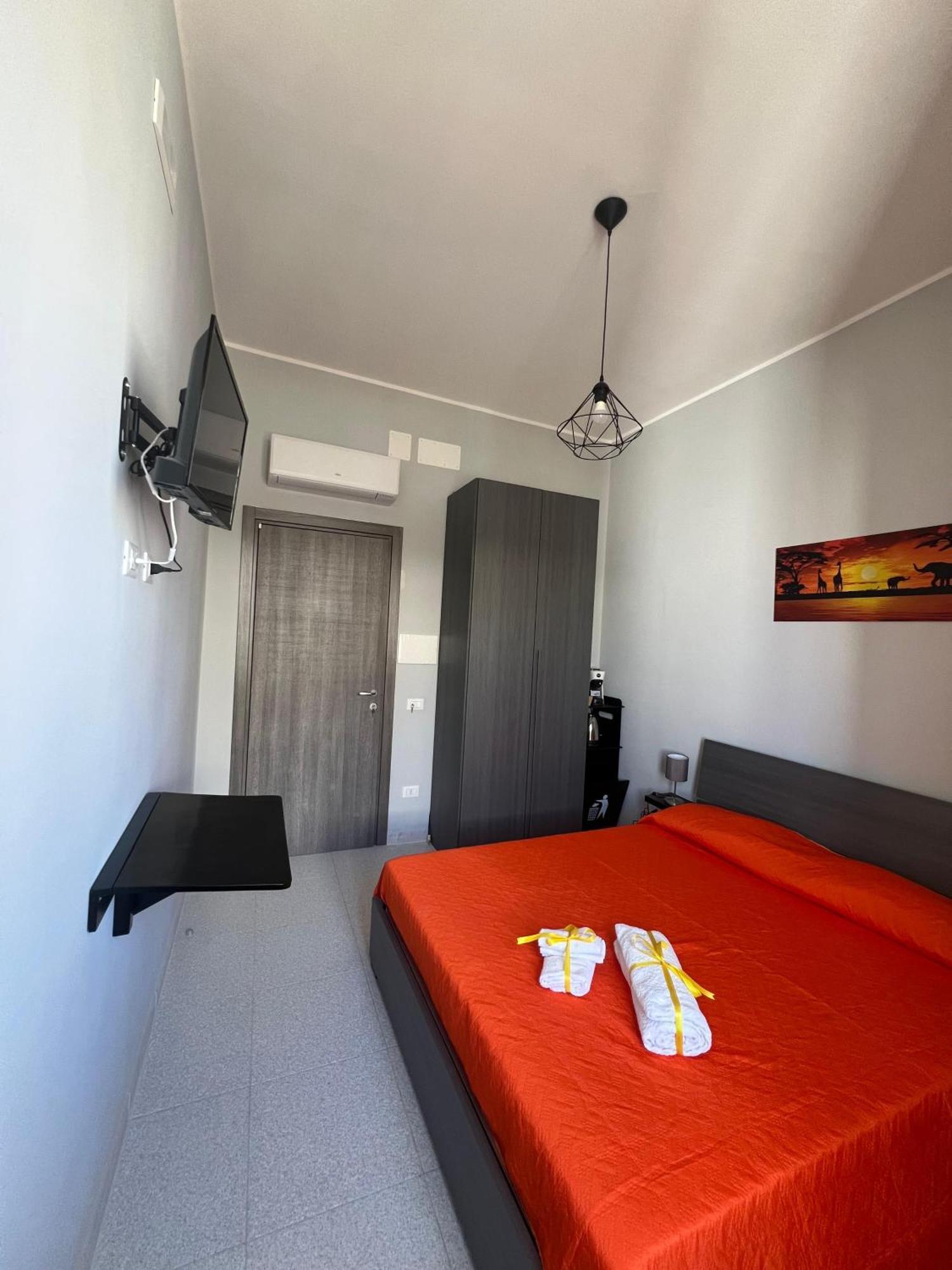 Settetrequattro Rooms Syracuse Екстер'єр фото